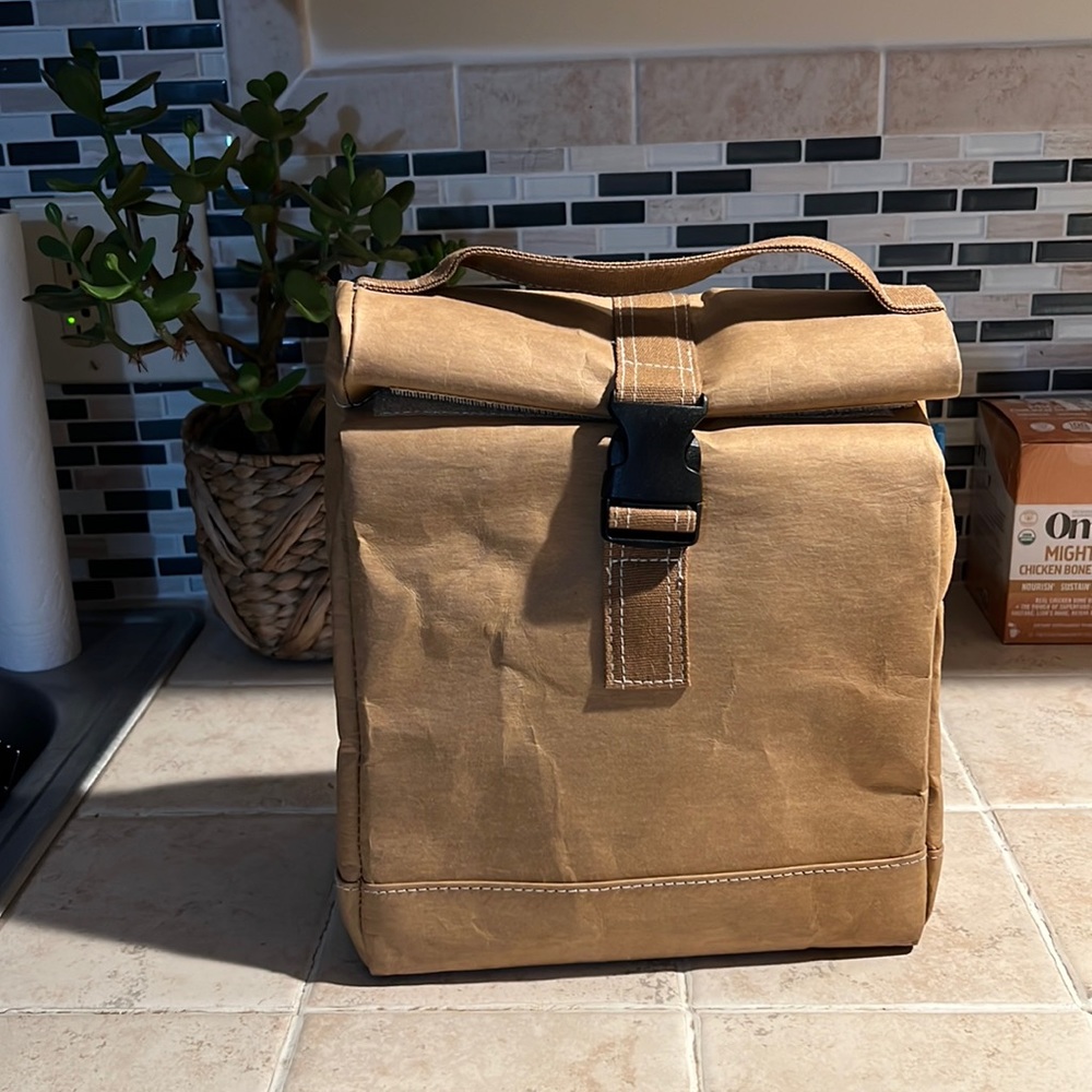 Lunch box
